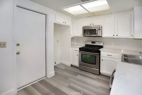 Kitchen - 8032 Rose #13, Paramount, CA 90723 photo 2 of 3