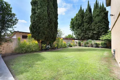 Exterior - 8032 Rose #13, Paramount, CA 90723 photo 5 of 5