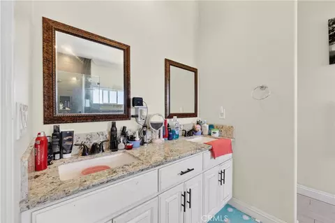 Bath - 1241 N Studebaker, Long Beach, CA 90815 photo 4 of 7