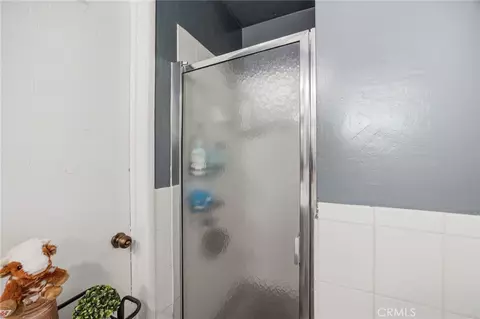 Bath - 3515 Ross, Riverside, CA 92503 photo 1 of 3