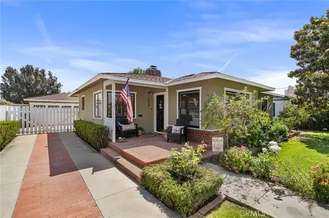Exterior - 822 E Walnut Ave, Orange, CA 92867 photo 2 of 10