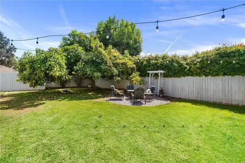 Exterior - 822 E Walnut Ave, Orange, CA 92867 photo 5 of 10