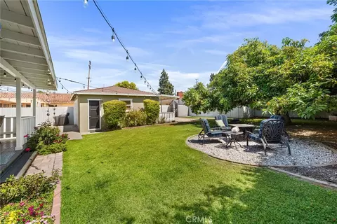 Exterior - 822 E Walnut Ave, Orange, CA 92867 photo 8 of 10