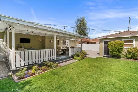 Exterior - 822 E Walnut Ave, Orange, CA 92867 photo 7 of 10