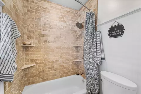 Bath - 822 E Walnut Ave, Orange, CA 92867 photo 2 of 3