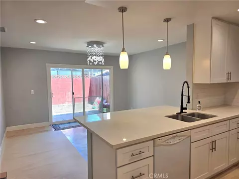 1541 E La Palma #H2, Anaheim, CA 92805