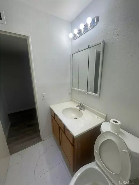 Bath - 175 N Date Rd, Blythe, CA 92225 photo 5 of 5