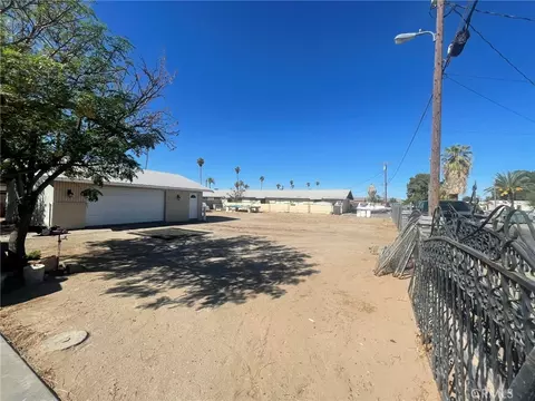 197 N Date Rd, Blythe, CA 92225 photo 4