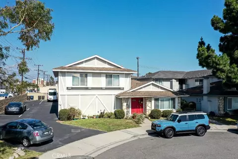 17882 Baron Cir, Huntington Beach, CA 92647