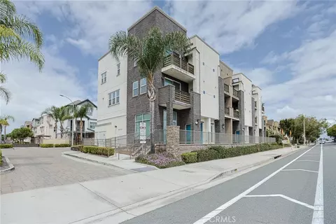 1300 N Harbor Blvd, Santa Ana, CA 92703