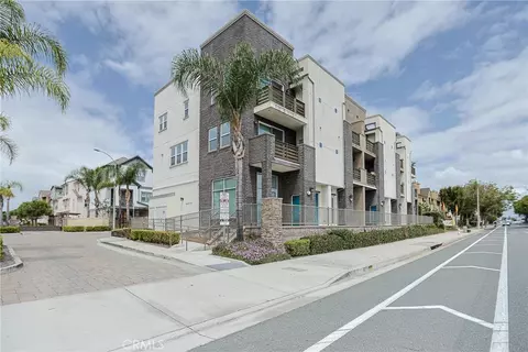 1300 N Harbor Blvd, Santa Ana, CA 92703