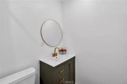 Bath - 5651 Babb, Riverside, CA 92503 photo 1 of 5