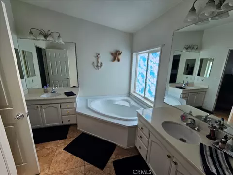 61 Malaga, Tustin, CA 92780 photo 13
