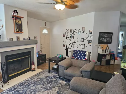 61 Malaga, Tustin, CA 92780 photo 4