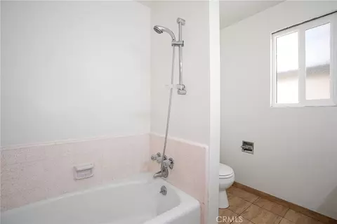 Bath - 3737 E 2nd #101, Long Beach, CA 90803 photo 4 of 4