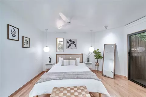950 N Kings Rd #45, West Hollywood, CA 90069