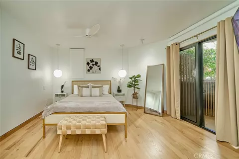 950 N Kings Rd #45, West Hollywood, CA 90069