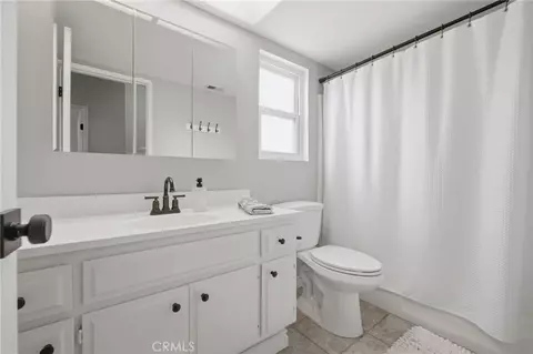 Bath - 6237 Ashley Ct, Chino, CA 91710 photo 2 of 5