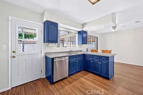 Kitchen - 8777 Glencoe Dr, Riverside, CA 92503 photo 2 of 7