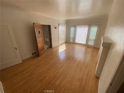 Living - 3121 E 5th, Long Beach, CA 90814 photo 3 of 5