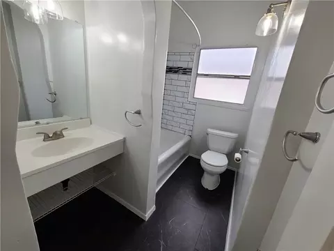 Bath - 3121 E 5th, Long Beach, CA 90814 photo 7 of 7