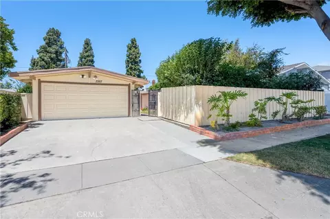 3357 Roxanne, Long Beach, CA 90808