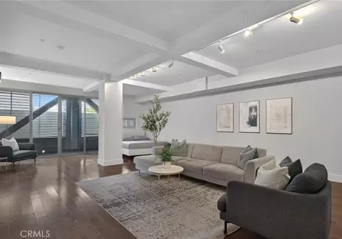 433 Pine #102, Long Beach, CA 90802