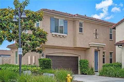 10293 Jasmine Ct, Stanton, CA 90680