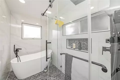 Bath - 774 Stephens Ave, Fullerton, CA 92833 photo 5 of 7