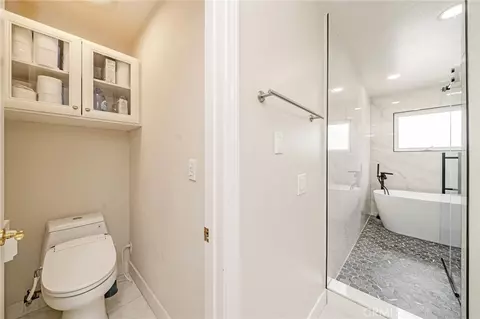 Bath - 774 Stephens Ave, Fullerton, CA 92833 photo 3 of 7