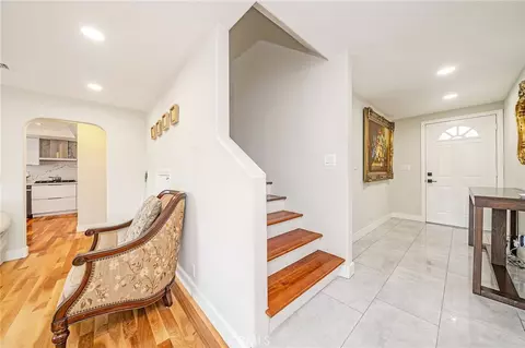 Entry Way - 774 Stephens Ave, Fullerton, CA 92833 photo 1 of 4