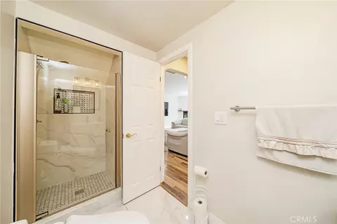 Bath - 774 Stephens Ave, Fullerton, CA 92833 photo 2 of 7
