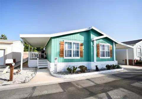 19127 Pioneer Blvd #4, Artesia, CA 90701