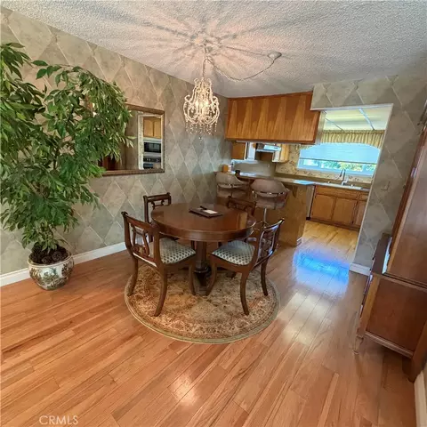Dining - 5180 E Atherton, Long Beach, CA 90815 photo 1 of 2