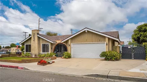 915 E La Veta Ave, Orange, CA 92866