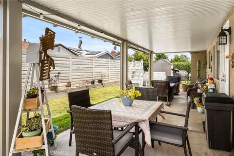 Exterior - 915 E La Veta Ave, Orange, CA 92866 photo 4 of 4