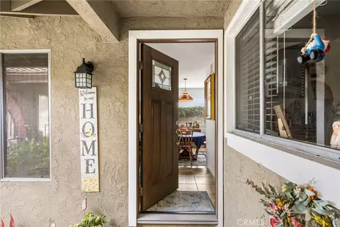 Entry Way - 915 E La Veta Ave, Orange, CA 92866 photo 1 of 1