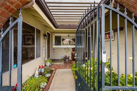 Exterior - 915 E La Veta Ave, Orange, CA 92866 photo 1 of 4