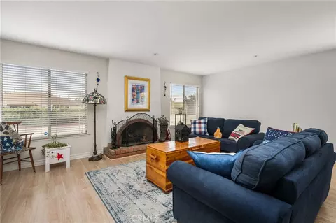 Living - 915 E La Veta Ave, Orange, CA 92866 photo 1 of 3