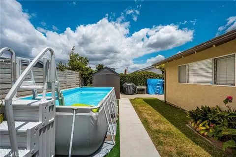Exterior - 915 E La Veta Ave, Orange, CA 92866 photo 4 of 4