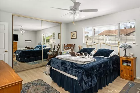 Bedroom - 915 E La Veta Ave, Orange, CA 92866 photo 2 of 2