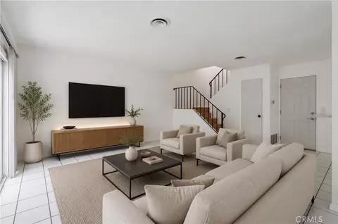 1646 Iowa #C, Costa Mesa, CA 92626