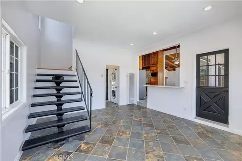 Entry Way - 1547 Neptune, Encinitas, CA 92024 photo 1 of 3