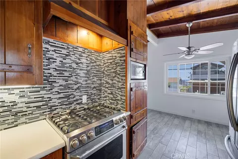Kitchen - 1547 Neptune, Encinitas, CA 92024 photo 4 of 5