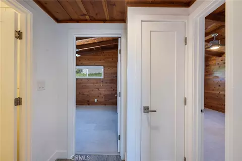 Entry Way - 1547 Neptune, Encinitas, CA 92024 photo 3 of 3