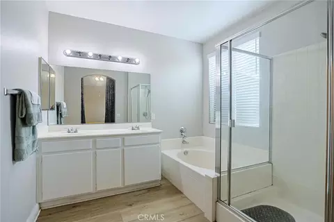 Bath - 4252 Jenkins, Riverside, CA 92501 photo 6 of 6