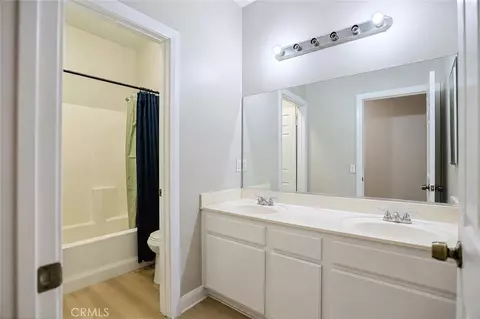Bath - 4252 Jenkins, Riverside, CA 92501 photo 2 of 6