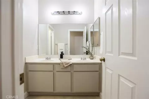 Bath - 4252 Jenkins, Riverside, CA 92501 photo 3 of 6