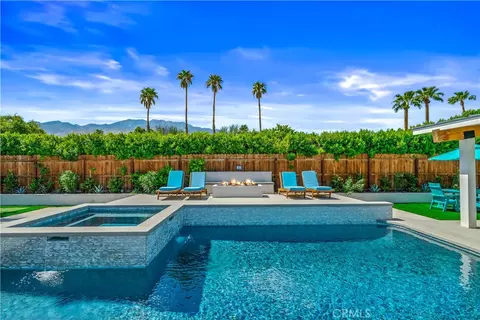 1995 N San Clemente Rd, Palm Springs, CA 92262