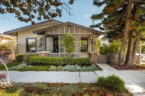 377 Ximeno Ave, Long Beach, CA 90814